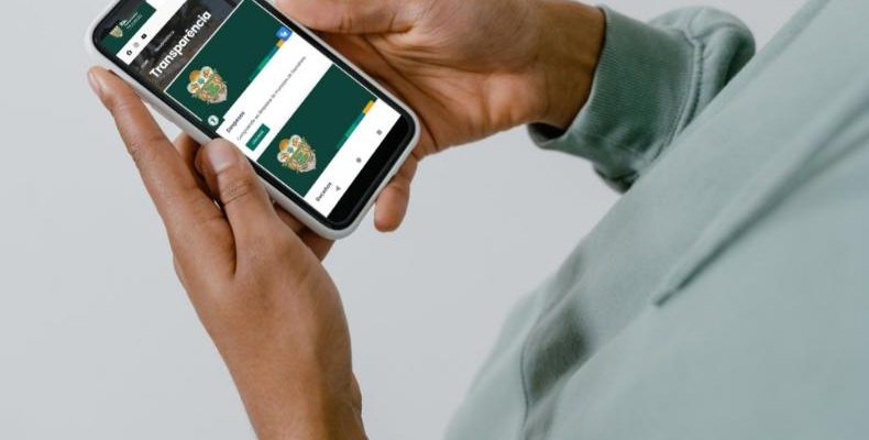3ª Promotoria de Justiça de Itacoatiara, representando o Ministério Público do Amazonas (MPAM), ingressou com uma ação civil pública (ACP) contra a Prefeitura de Itacoatiara devido a graves irregularidades no Portal da Transparência do município. O objetivo da medida é garantir o cumprimento das normas de publicidade dos atos administrativos e assegurar à população o direito de fiscalizar os gastos públicos.