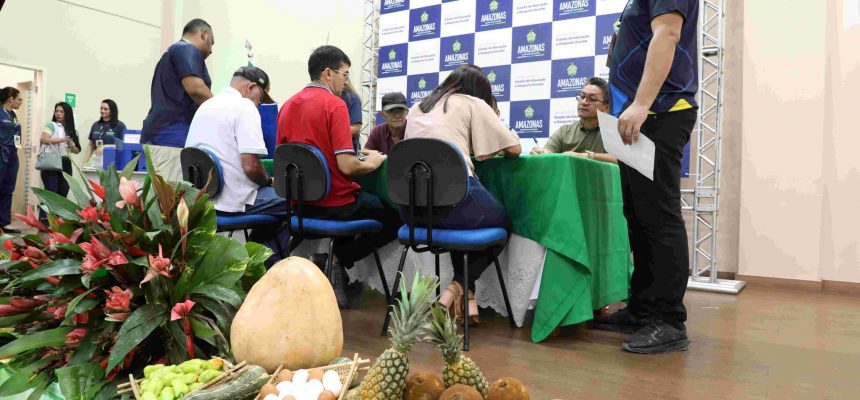 A Secretaria de Estado de Educação e Desporto Escolar, por meio do Núcleo de Apoio a Programas de Economia Regional (Naper), realiza, até a próxima quarta-feira (02), as sessões públicas de abertura dos envelopes com as propostas da Chamada Pública Nº 01/2025. Foram mais de 580 propostas recebidas, provenientes de 88 cooperativas agrícolas de todo o Amazonas, que fornecem gêneros alimentícios da agricultura familiar para a merenda escolar.