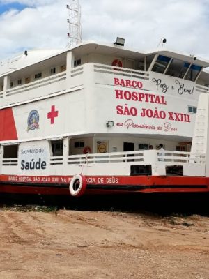 O Barco Hospital São João XXIII inicia, na quarta-feira (09), a 7ª expedição de saúde, partindo de Manaus para a comunidade de Novo Remanso, zona rural de Itacoatiara (a 210 quilômetros da capital). A ação é realizada em parceria entre o Governo do Amazonas e a Associação e Fraternidade Lar São Francisco de Assis, e levará, até o dia 14 de abril, diversos serviços de saúde, incluindo consultas, cirurgias, exames laboratoriais e de imagem.