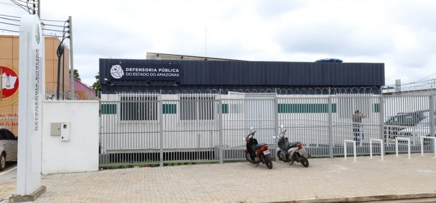 A Defensoria Pública do Estado do Amazonas (DPE-AM) instaurou um procedimento para apurar possíveis práticas comerciais abusivas e publicidade enganosa atribuídas à empresa Sonho Bom Colchões Ltda. A investigação foi motivada por diversas denúncias de consumidores do município de Itacoatiara, distante 271 quilômetros de Manaus, que relataram irregularidades na venda de colchões com supostas propriedades terapêuticas.